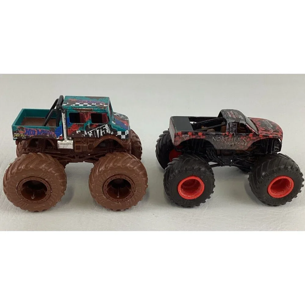Hot Wheels Monster Trucks Northern Nightmare Mercedes-Benz Unimog Diecast 1:64
